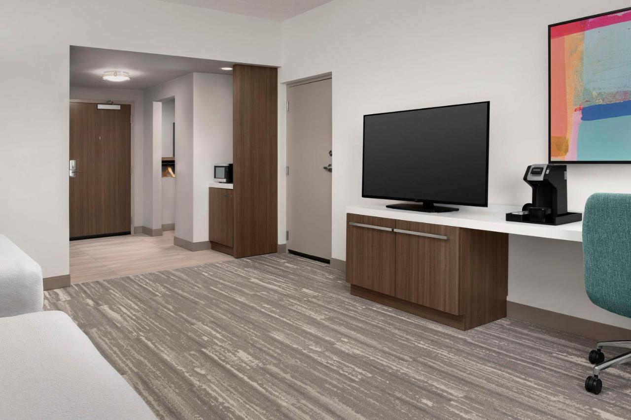 Hilton Garden Inn Pensacola Downtown エクステリア 写真