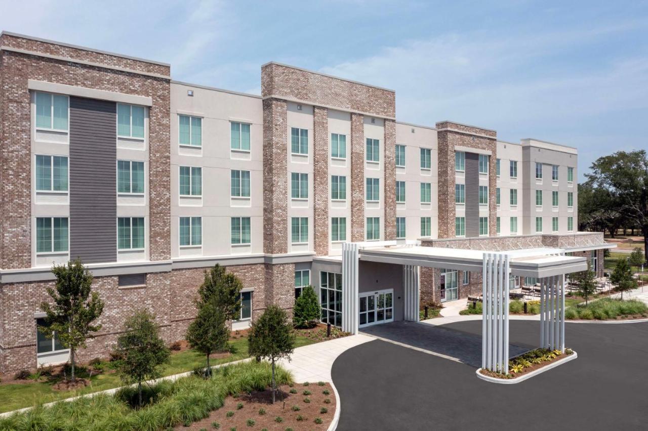 Hilton Garden Inn Pensacola Downtown エクステリア 写真