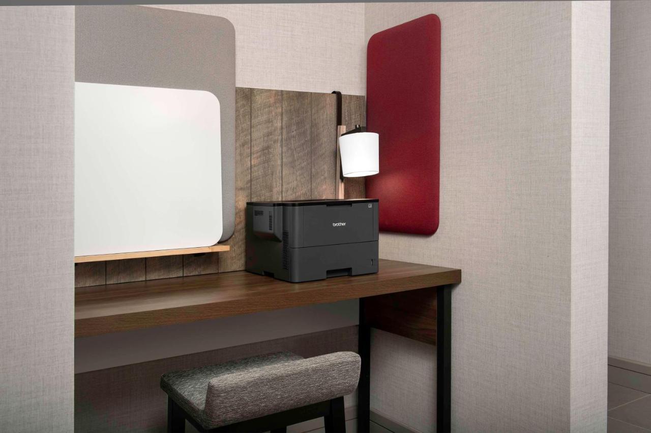 Hilton Garden Inn Pensacola Downtown エクステリア 写真