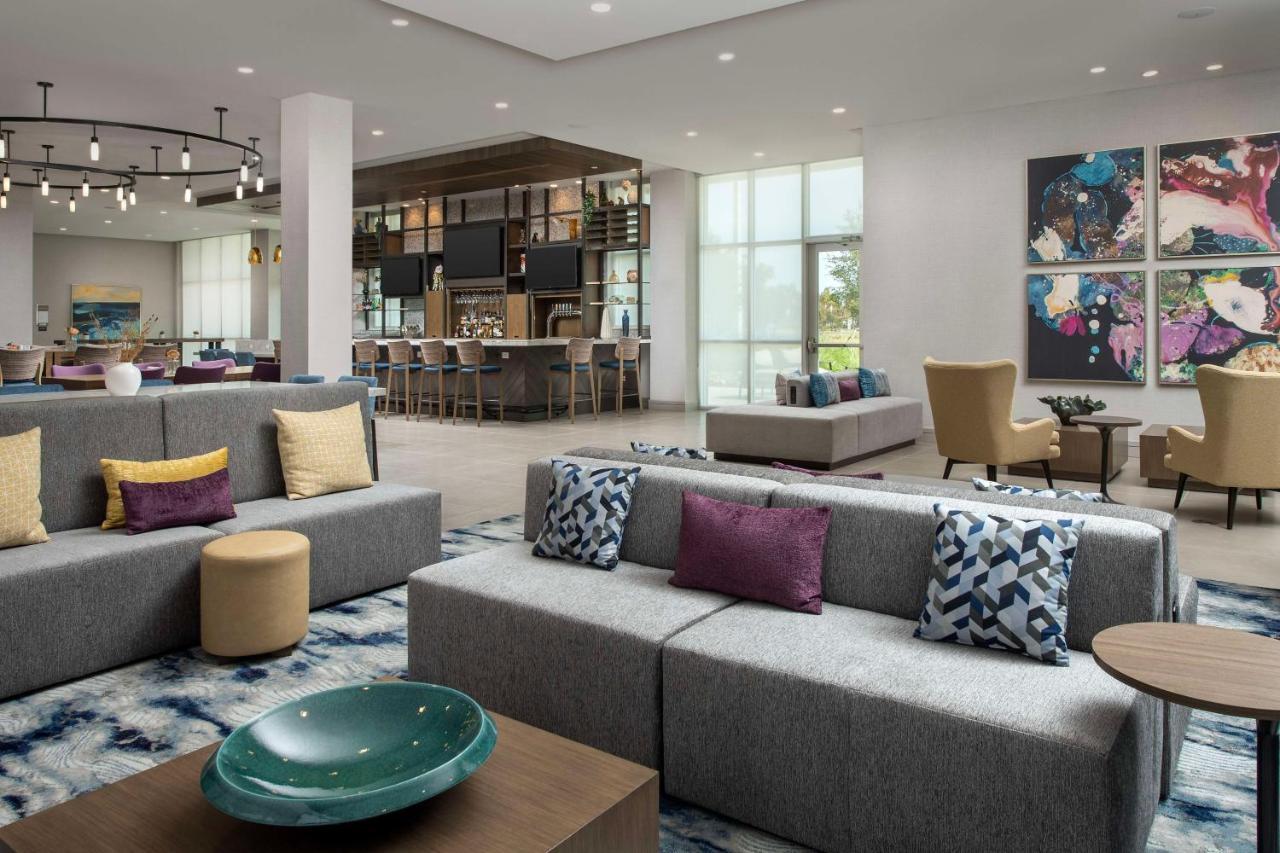 Hilton Garden Inn Pensacola Downtown エクステリア 写真