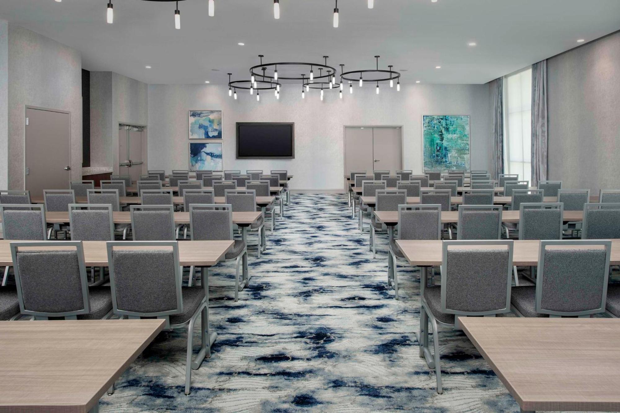Hilton Garden Inn Pensacola Downtown エクステリア 写真